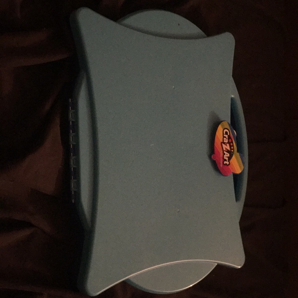 Portable art desk